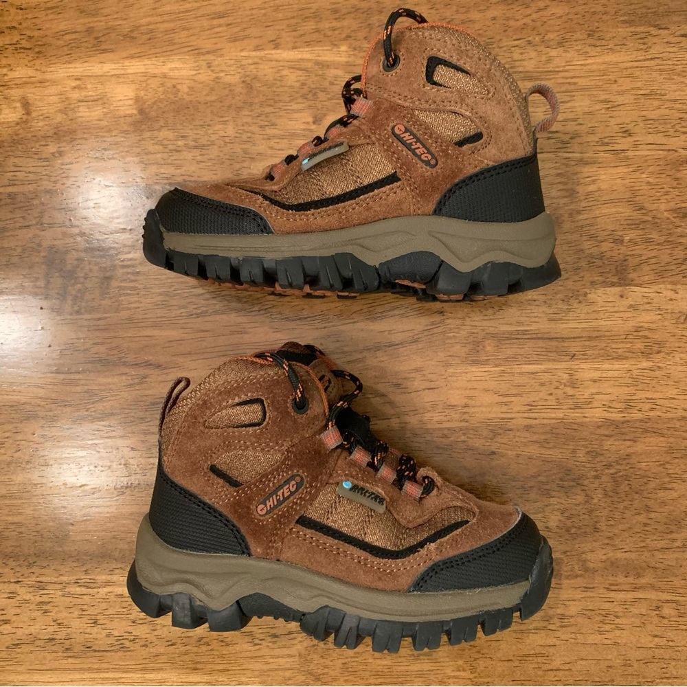 Hi-Tec Boys Hiking Boots – Size 10